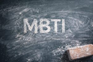 mbti から見るブルーロック主要キャラの性格一覧のイメージ