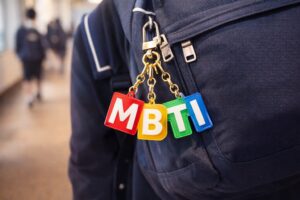 INFJのドアスラムとは？意味と特徴のイメージ