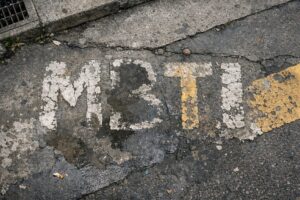 ドアスラムに関するよくある誤解のイメージ